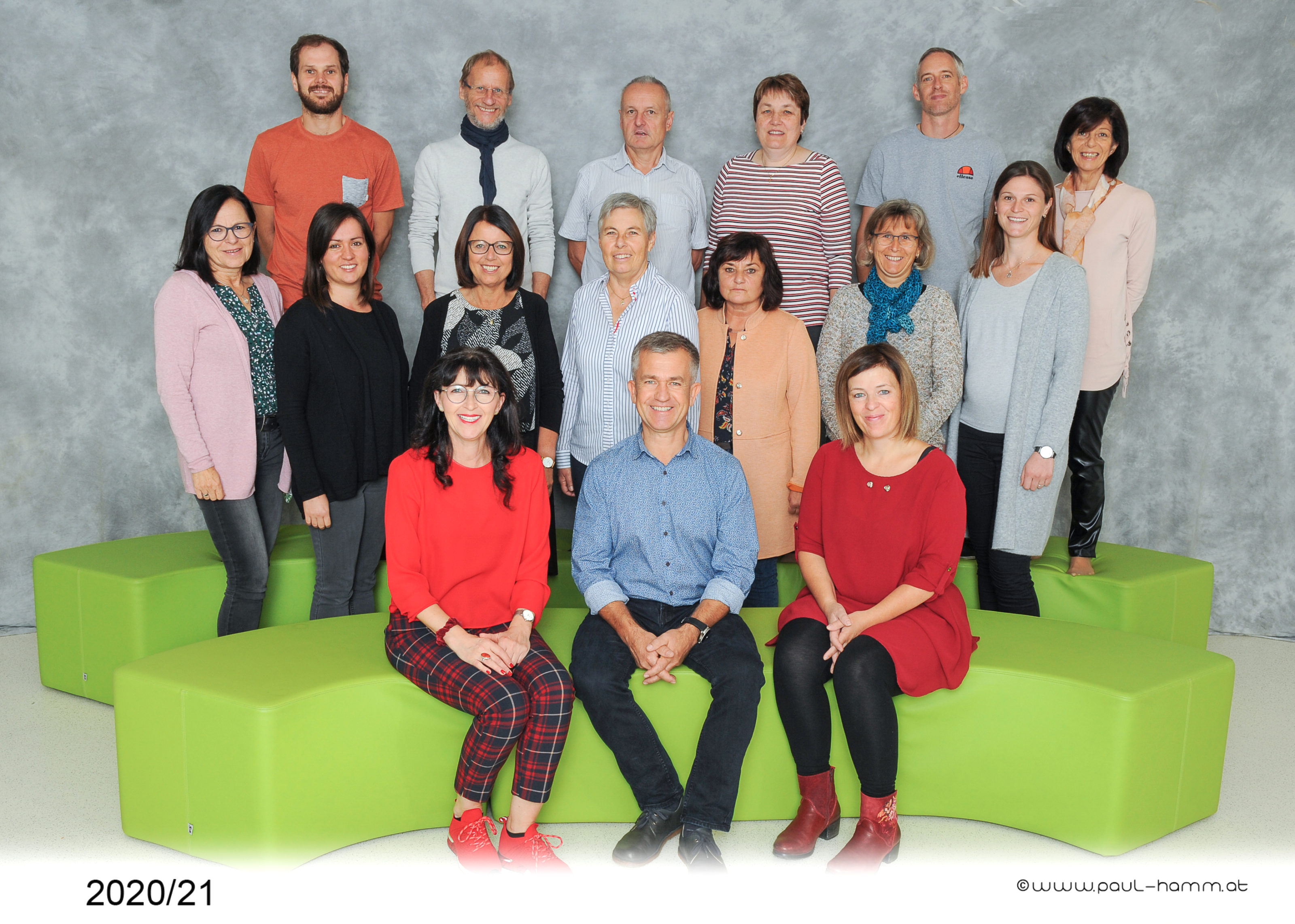 131079018_17x13x18 Lehrerfoto 20_21