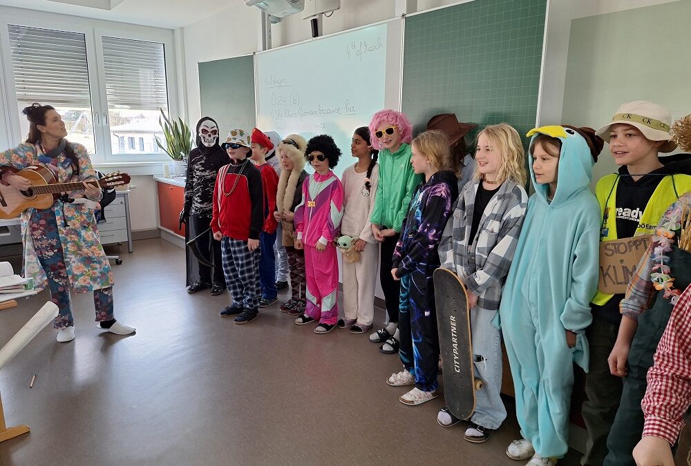 Faschingstreiben in der Schule