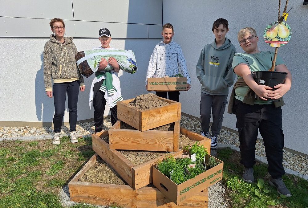 Pyramidenbau in St. Agatha